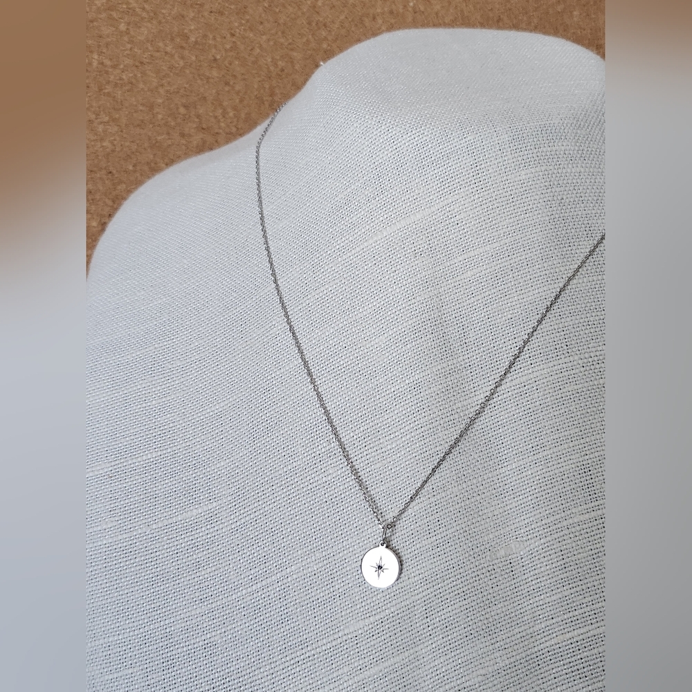 Elshe Sterling Silver Star Pendant Necklace